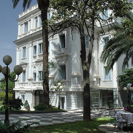 Hotel Flora Frascati Exteriör bild